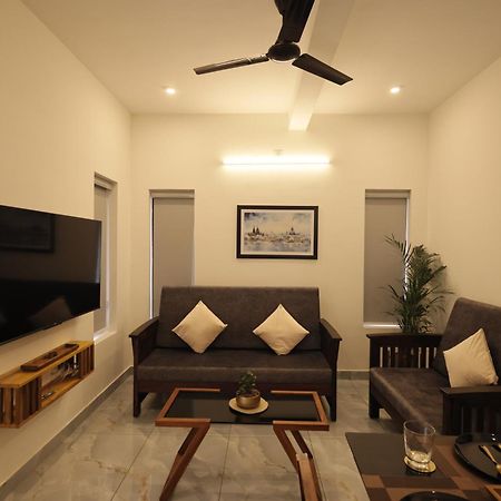 Apartament Indigo Springs Thiruvananthapuram Zewnętrze zdjęcie